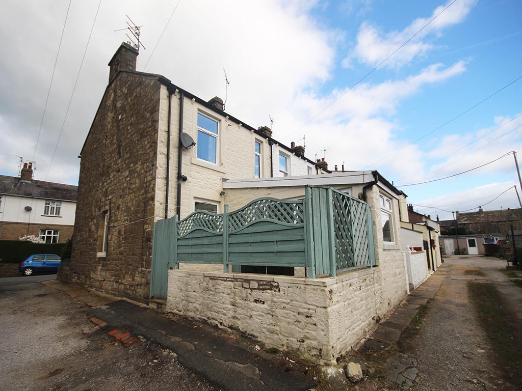 3 bedroom end terrace house Let Agreed in Earby - IMG_2199.jpg